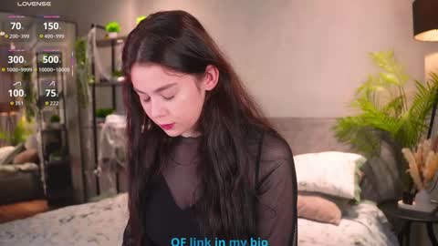 Diana online show from 11-12-25, 11:25