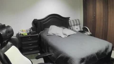 panoramix8080 online show from 10-29-25, 05:10