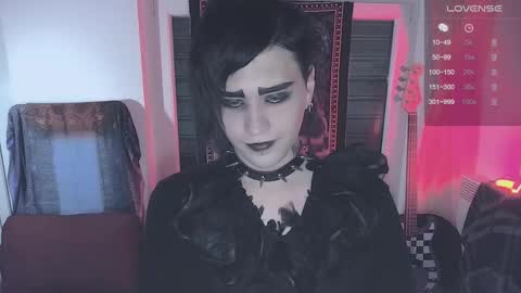 Snapshot of panther_cap chatting on 10-28-25, 10:45 In bio online show from 10-28-25, 10:45