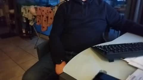 Snapshot of pantyrafke chatting on 10-21-25, 06:03 pantyrafke online show from 10-21-25, 06:03