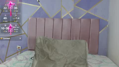 Paola Stone online show from 01-10-26, 01:18