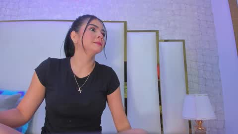 Paola  online show from 03-19-26, 09:24