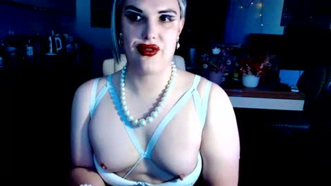 Snapshot of paoladoll chatting on 07-03-26, 01:39 Sarina Williams online show from 07-03-26, 01:39