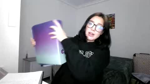 Paola Hard online show from 11-25-25, 08:53