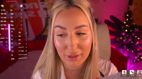 Lia online show from 01-11-26, 01:49