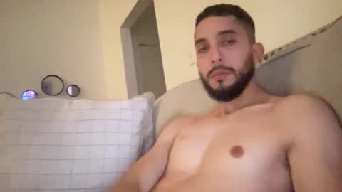 papicubano_guapo23cm online show from 12-12-24, 05:52