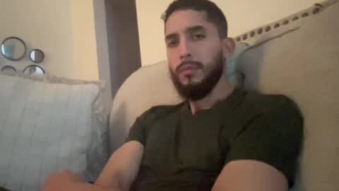 papicubano_guapo23cm online show from 10-30-25, 04:47