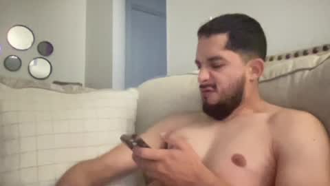 papicubano_guapo23cm online show from 04-27-26, 11:52