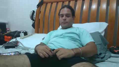 Snapshot of papiipr185 chatting on 05-03-26, 11:00 PapiiPR185 online show from 05-03-26, 11:00