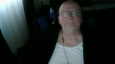 papilly online show from 04-12-26, 10:42