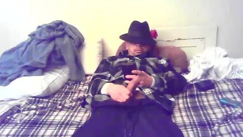 Snapshot of papilos25 chatting on 01-27-25, 01:26 papilos25 online show from 01-27-25, 01:26