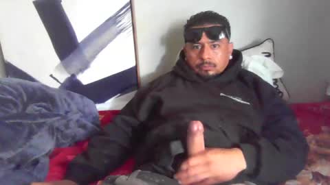 Snapshot of papilos25 chatting on 10-19-25, 12:50 papilos25 online show from 10-19-25, 12:50