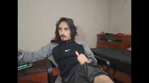 Snapshot of papito20cm chatting on 12-02-24, 07:14 Lau online show from 12-02-24, 07:14