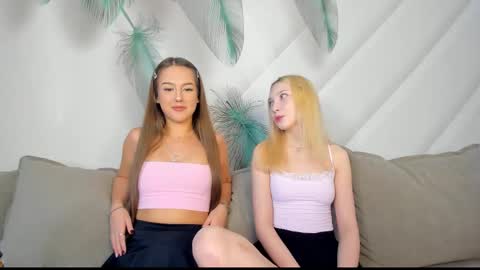 Melena online show from 12-18-25, 09:04