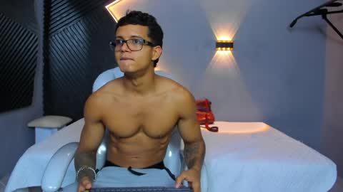 Snapshot of paradise_boy_s chatting on 05-15-26, 03:08 Ryan And Casper online show from 05-15-26, 03:08