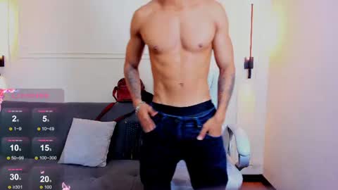 Snapshot of paradise_boy_s chatting on 06-05-26, 02:23 Ryan And Casper online show from 06-05-26, 02:23