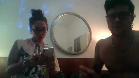 parejarock40346 online show from 04-03-26, 12:41