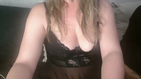 parejitahot30 online show from 03-05-26, 11:34