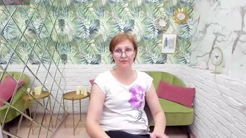 Snapshot of paris_cherry chatting on 03-09-25, 11:56 Paris online show from 03-09-25, 11:56