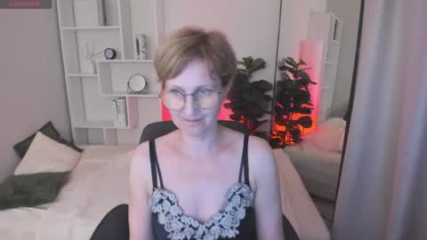 Paris online show from 06-07-26, 04:49