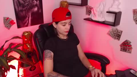 Paris D angelo online show from 12-26-24, 09:58