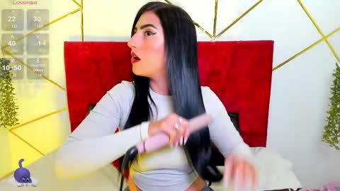 paris_evans_01 online show from 01-07-26, 12:40