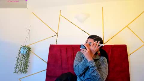 paris_evans_01 online show from 01-08-26, 12:07