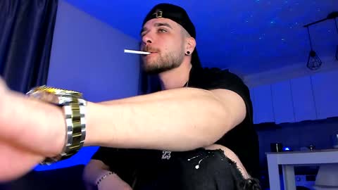 Paris online show from 02-05-25, 03:45