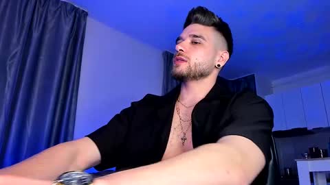 Paris online show from 02-24-25, 12:09