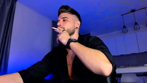 Paris online show from 09-28-25, 01:11