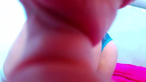 Snapshot of paris_squirtt chatting on 05-21-26, 09:33 paris_squirtt online show from 05-21-26, 09:33