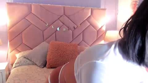 Paris online show from 12-10-24, 12:05