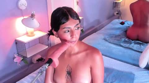 Paris online show from 12-13-24, 04:27