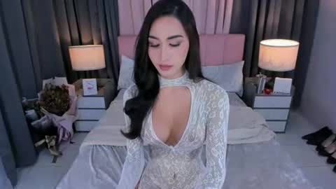 Snapshot of parismilker chatting on 06-14-26, 10:34 parismilker online show from 06-14-26, 10:34