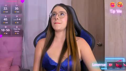 Snapshot of parisshayk chatting on 05-26-26, 06:37 Paris online show from 05-26-26, 06:37