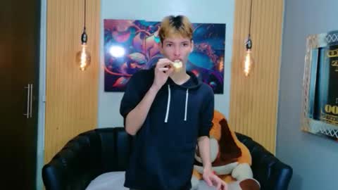 park_jimin1 online show from 01-11-26, 02:11