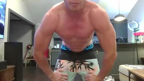 Snapshot of parkerflexes chatting on 04-27-26, 01:09 Parker online show from 04-27-26, 01:09