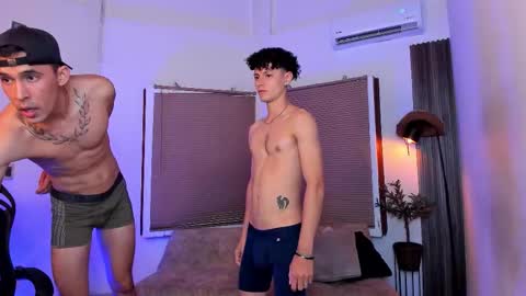 Snapshot of party_guyssex chatting on 09-23-25, 02:03 liampacoyosh and erick online show from 09-23-25, 02:03