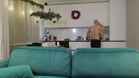 Pashka online show from 12-14-25, 10:31