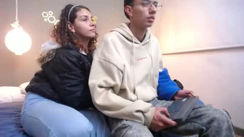 Snapshot of pasionados chatting on 09-13-25, 02:33 pasionados online show from 09-13-25, 02:33