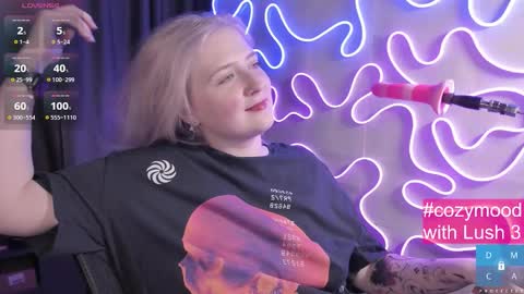 Snapshot of passion_luna chatting on 10-05-25, 07:07 LunaAlan online show from 10-05-25, 07:07