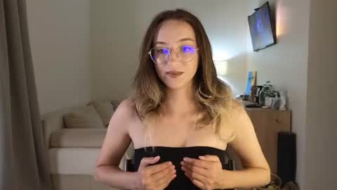 Anna online show from 07-29-26, 08:40