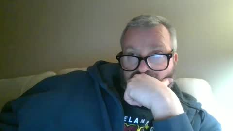 Snapshot of passporttraveler1 chatting on 01-09-25, 01:50 passporttraveler1 online show from 01-09-25, 01:50