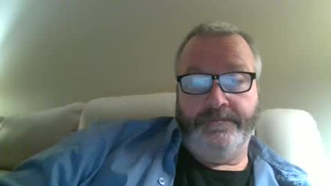 Snapshot of passporttraveler1 chatting on 11-05-25, 01:16 passporttraveler1 online show from 11-05-25, 01:16