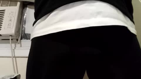 Snapshot of pato0008 chatting on 12-15-24, 09:35 JD online show from 12-15-24, 09:35