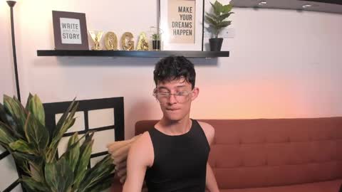 Snapshot of patrick_howland_ chatting on 06-07-26, 03:43 Patrick online show from 06-07-26, 03:43