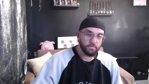 patrickmorris92 online show from 02-04-26, 08:31