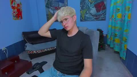 .... online show from 12-20-25, 09:49