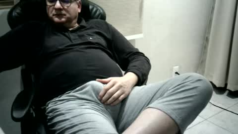 Snapshot of pattrom chatting on 06-29-26, 12:39 Patrom online show from 06-29-26, 12:39