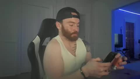 Snapshot of paul9333 chatting on 02-08-25, 10:08 shy online show from 02-08-25, 10:08